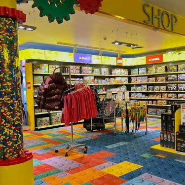 HLL LEGO Shop 2280X2800px