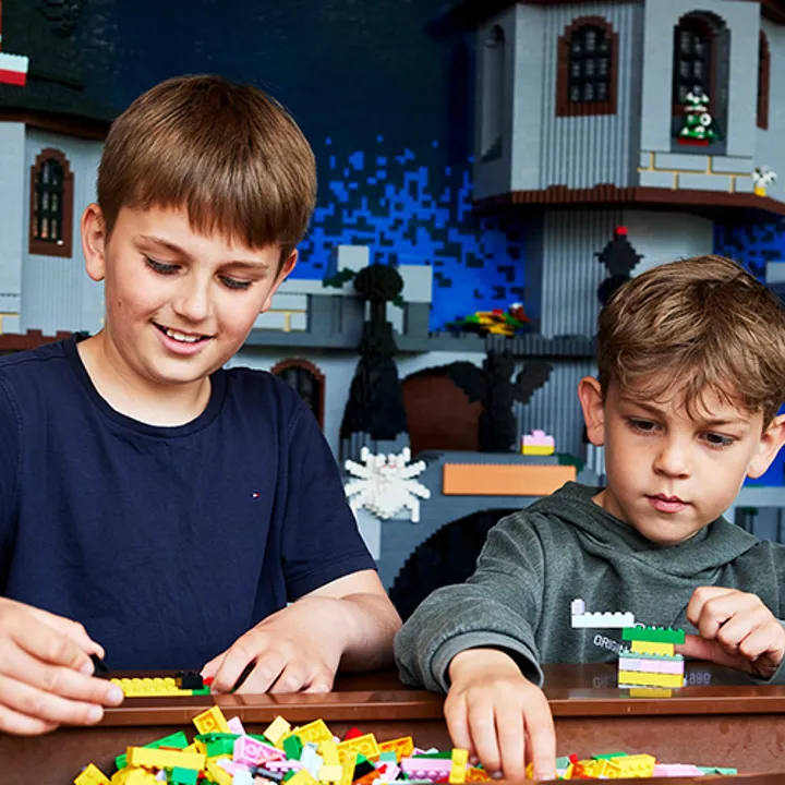 061 Legoland K1A1302 Final 700X500