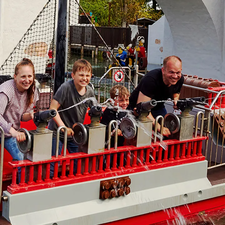 036 Legoland K1A1104 Final 700X500