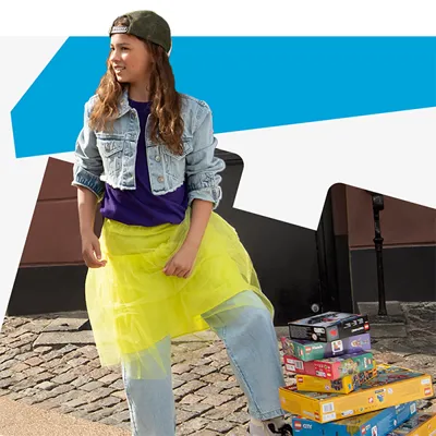 Girl With Boxes 600X600